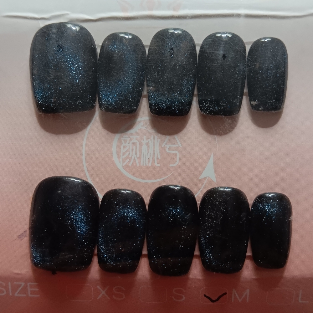 🍉 Sz. MED BLUEISH/BLACK SPARKLE CAT EYE, SQUARE TIP NAILS!